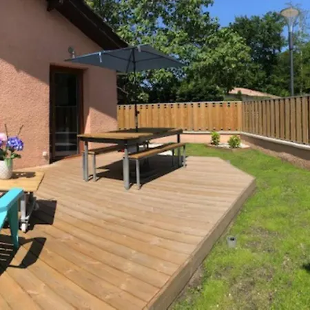 Le Logis Des Jalles Apartment
